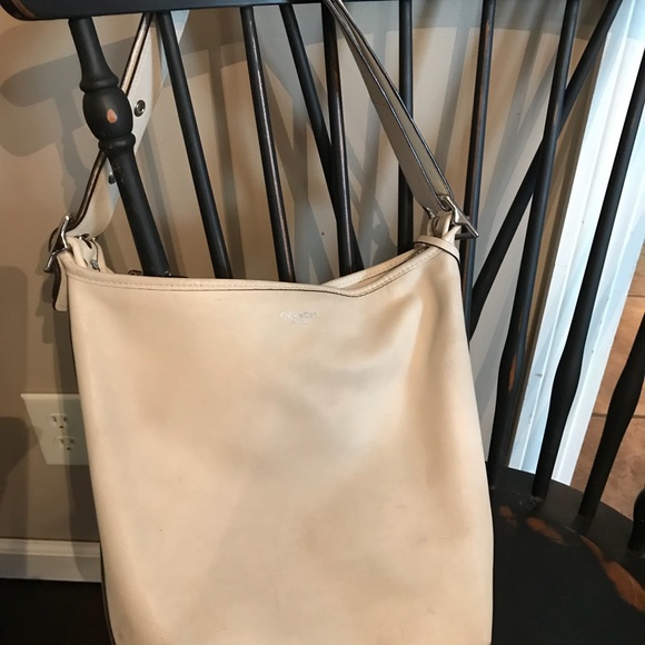 Authentic coach - Picture 6 of 7